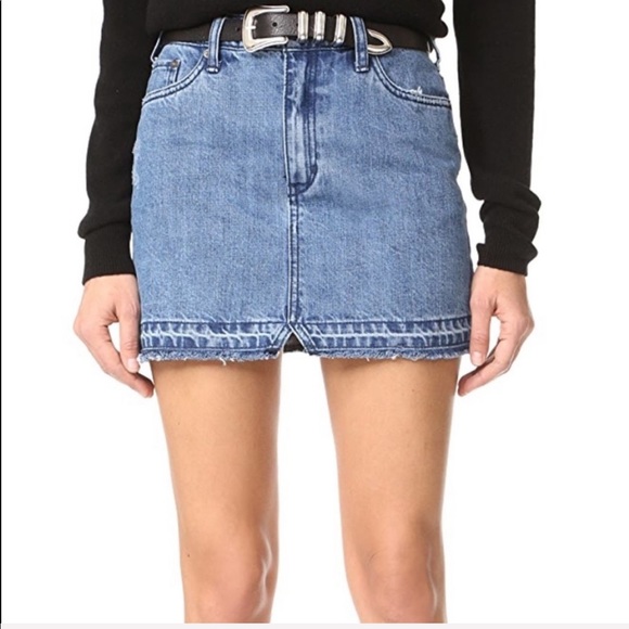 FREE PEOPLE Frayed Hem Denim Mini Skirt Sz 2 - Picture 1 of 11